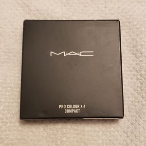 MAC pro colour X 4 compact